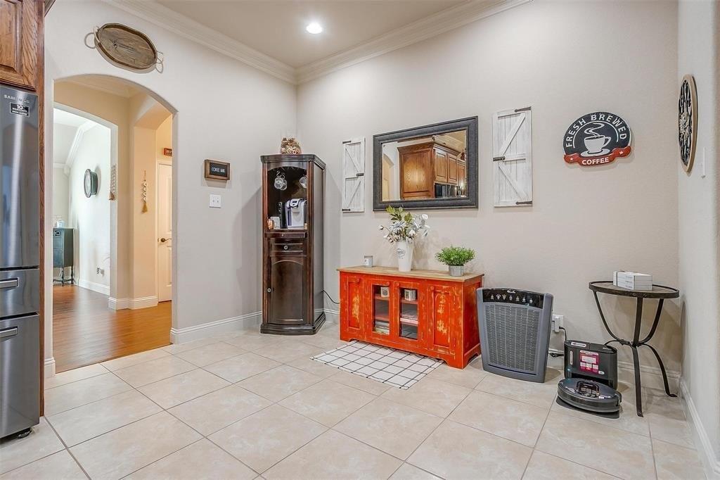 Hudson Ln, Burleson, TX 76028
