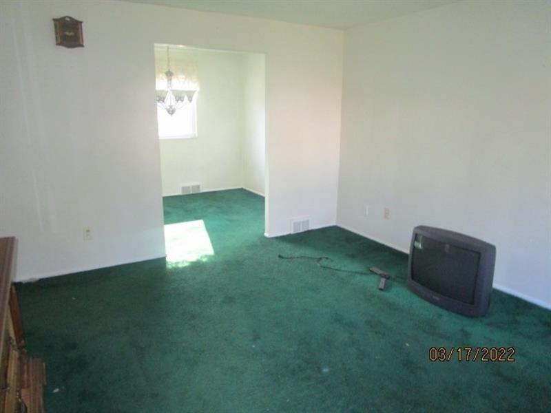 Quince Rd, Monroeville, PA 15146