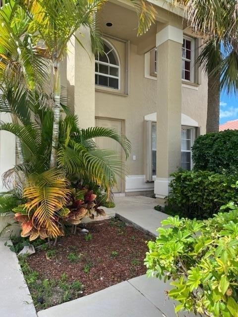 Oak Lake Way, Boca Raton, FL 33498