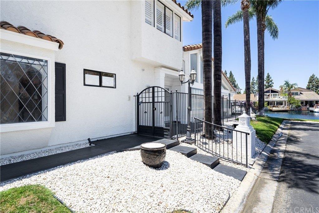 Cayuga Ln, Lake Forest, CA 92630