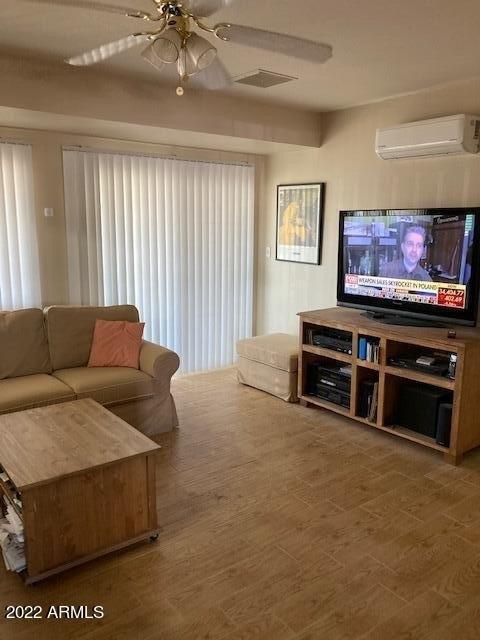 W Snead Dr, Sun City, AZ 85351
