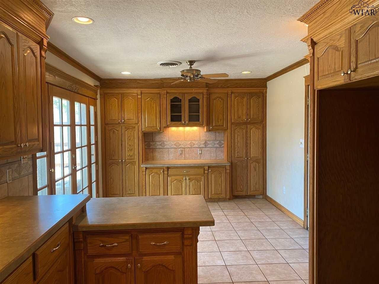 Lansing Blvd, Wichita Falls, TX 76309