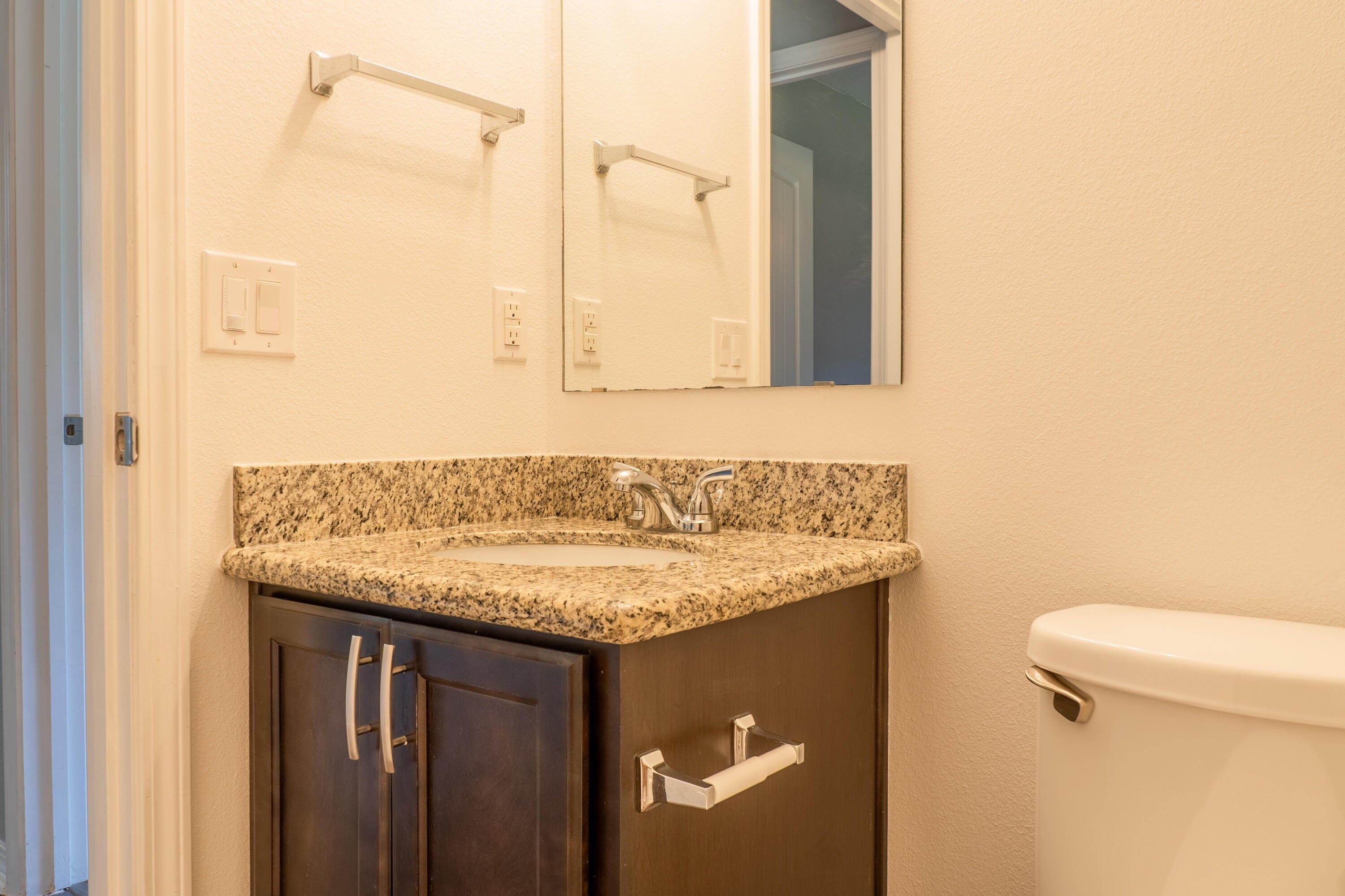 Island Dr, Navarre, FL 32566