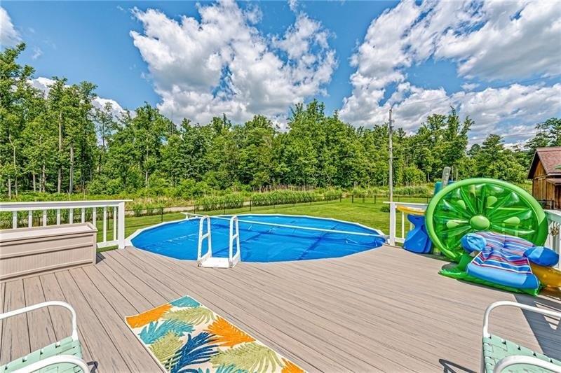 Park Rd, Scottdale, PA 15683