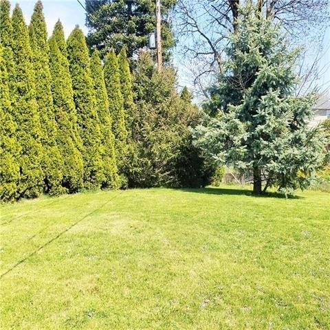 N Poplar St, Whitehall, PA 18052