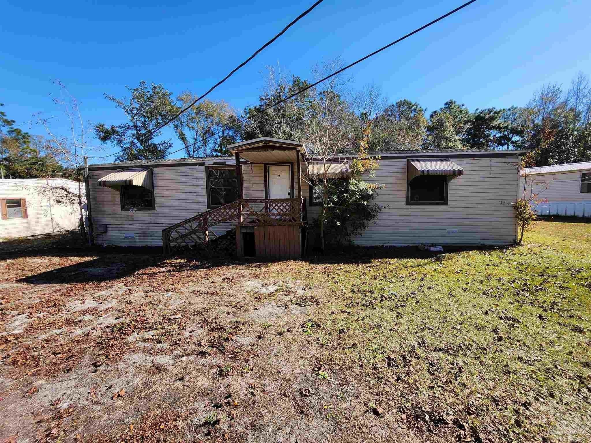 Ranney Dr, Navarre, FL 32566