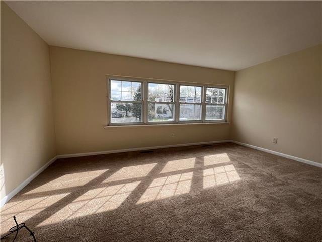 S Idaho St, Allentown, PA 18103