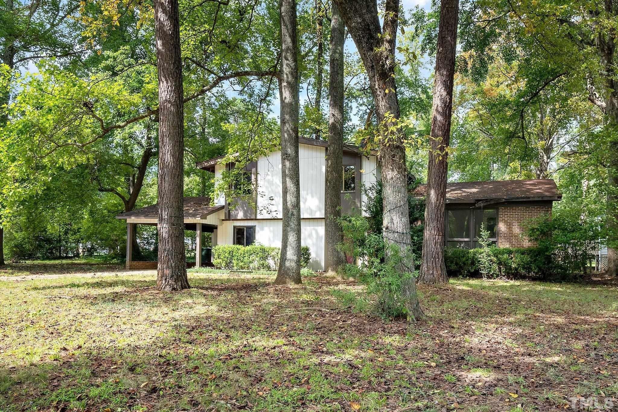Brookgreen Dr, Cary, NC 27511