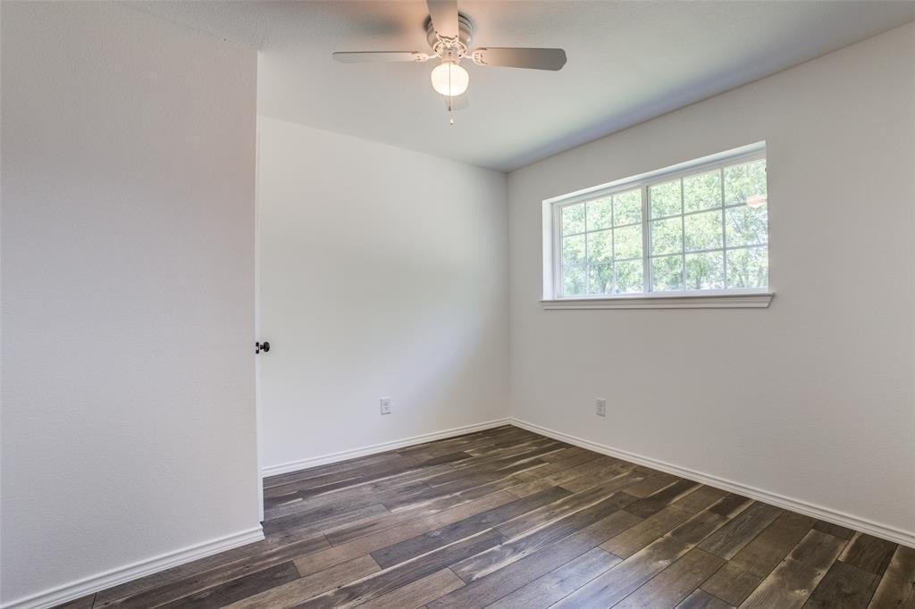 E Broadmore Ave, Wills Point, TX 75169