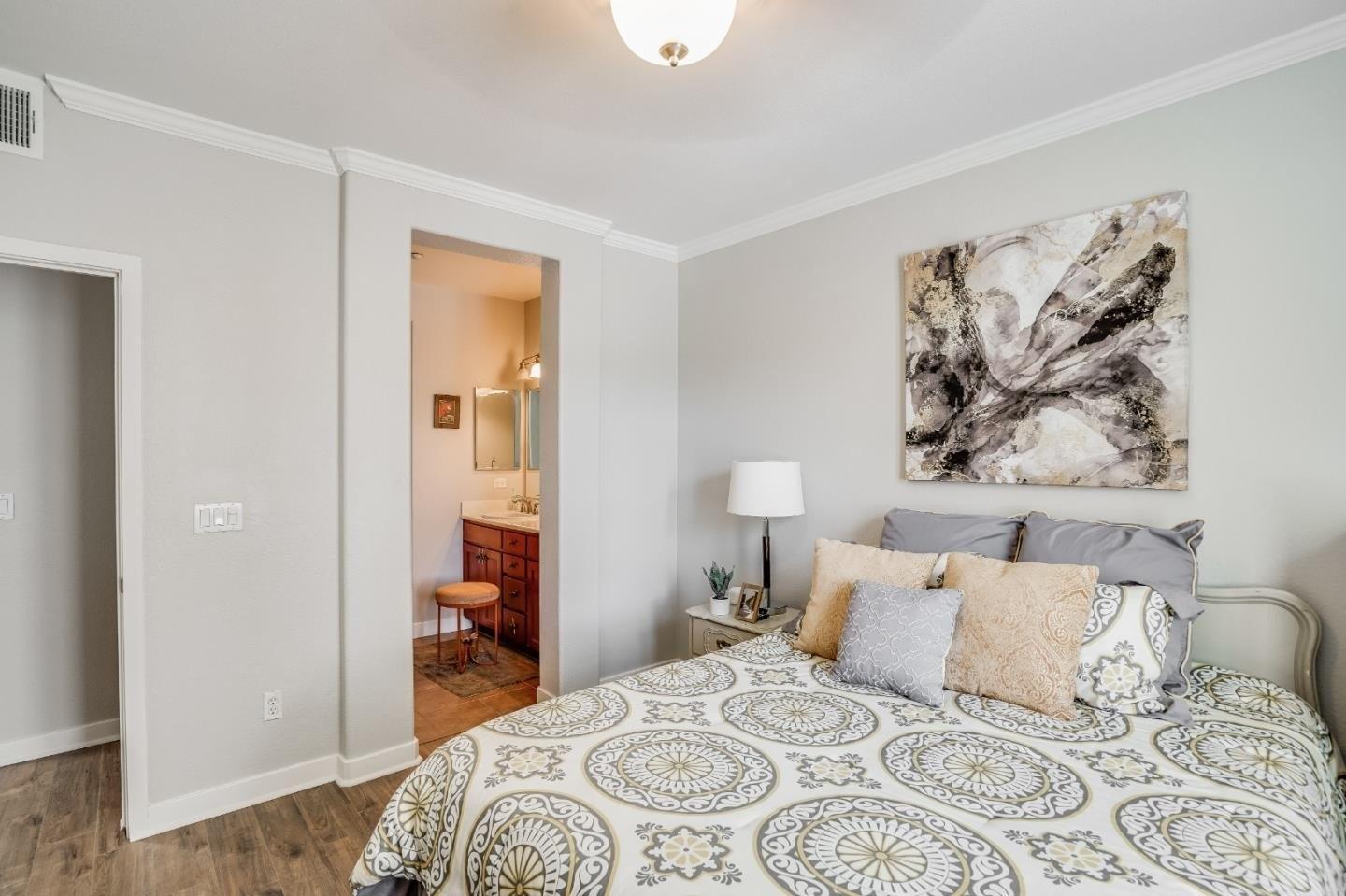 Old Quarry Loop, Oakland, CA 94605
