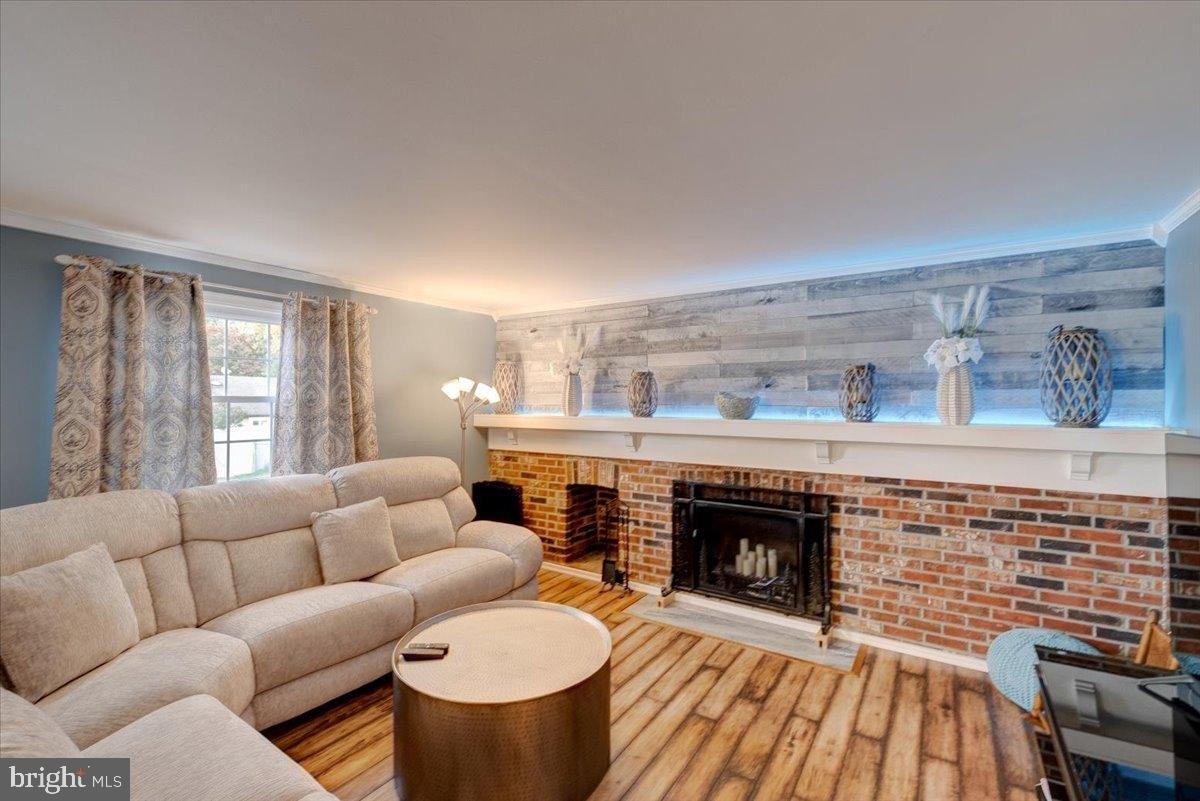 Tenby Chase Dr, Delran, NJ 08075