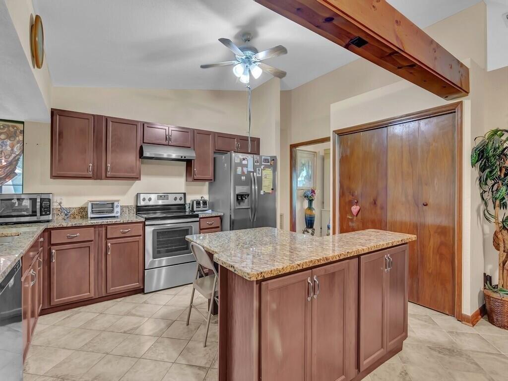 Se Brookedge Ave, Port Saint Lucie, FL 34983