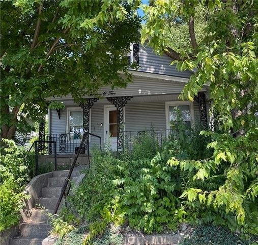 Oakley Ave, Kansas City, MO 64127