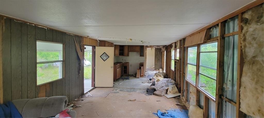 Lake St, Paisley, FL 32767