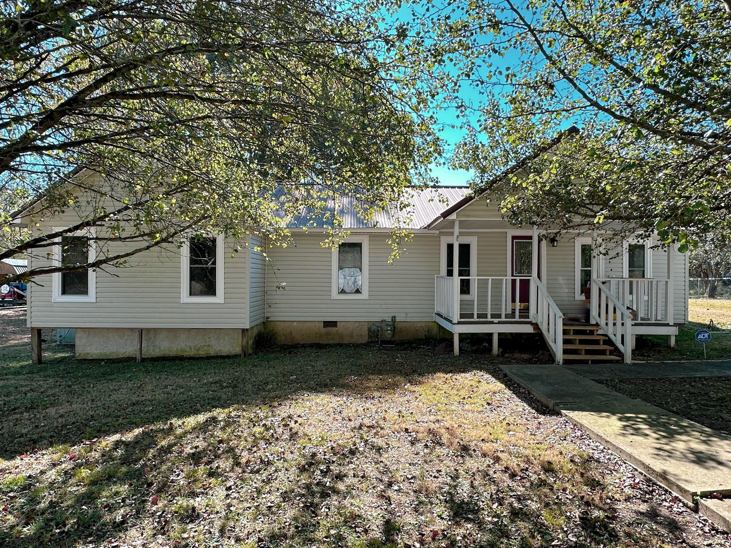 Gilbert Ln, La Fayette, GA 30728
