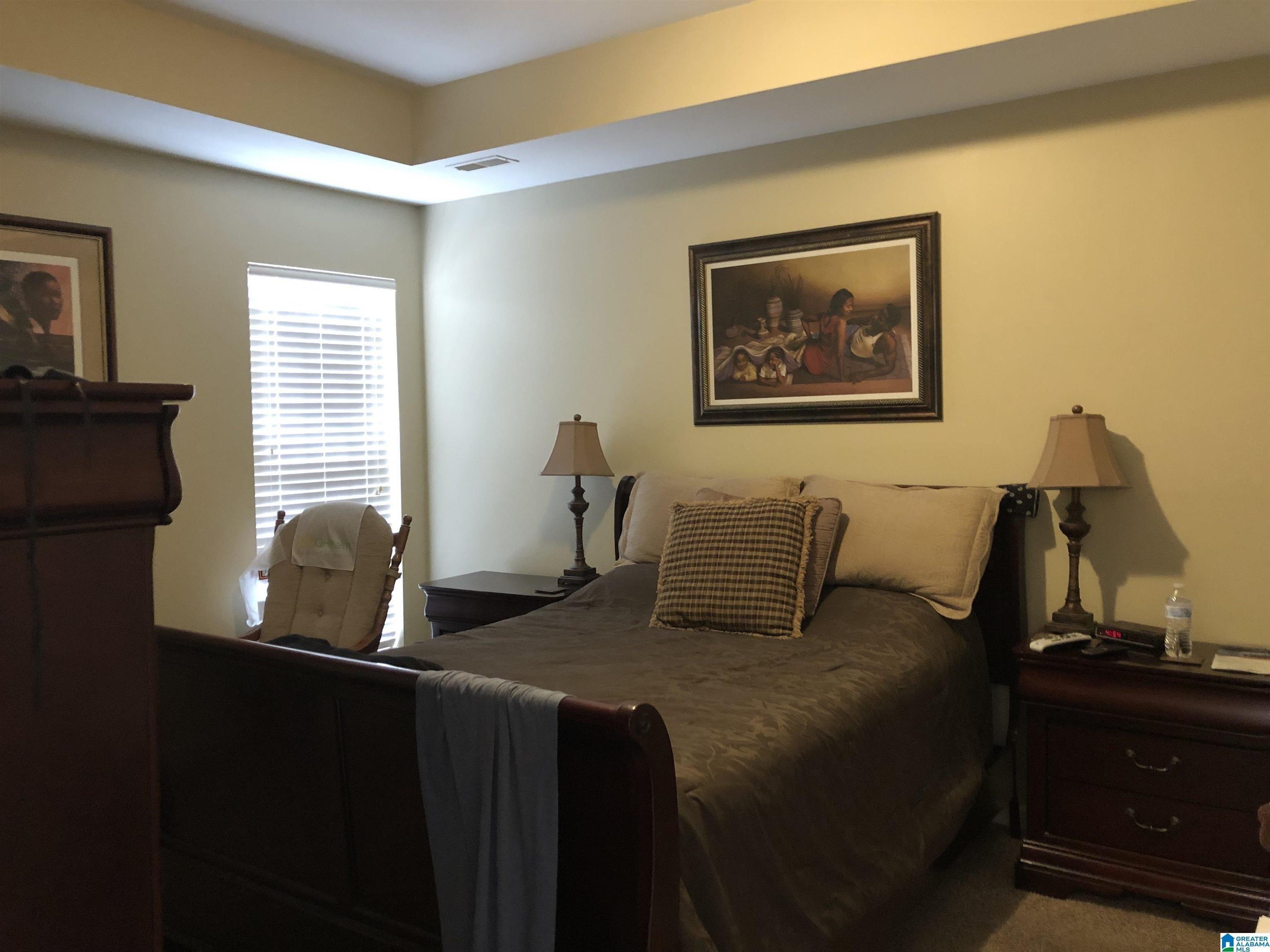 Willow Glenn Dr, Birmingham, AL 35215