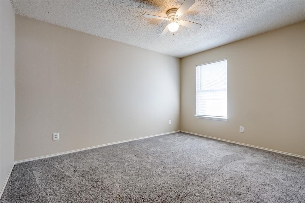 Halifax Ln, Forney, TX 75126