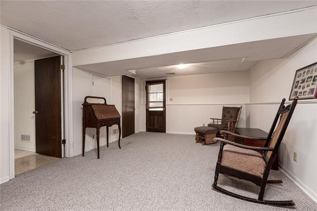 Nw Belvidere Pkwy, Kansas City, MO 64152