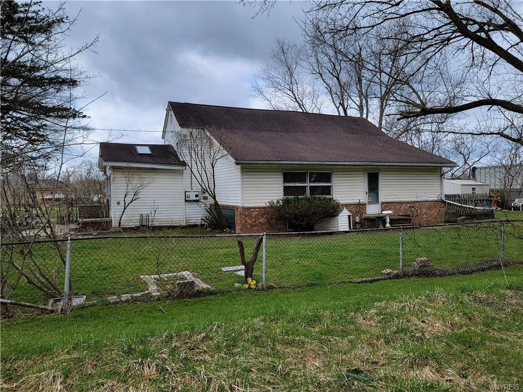 103rd St, Niagara Falls, NY 14304