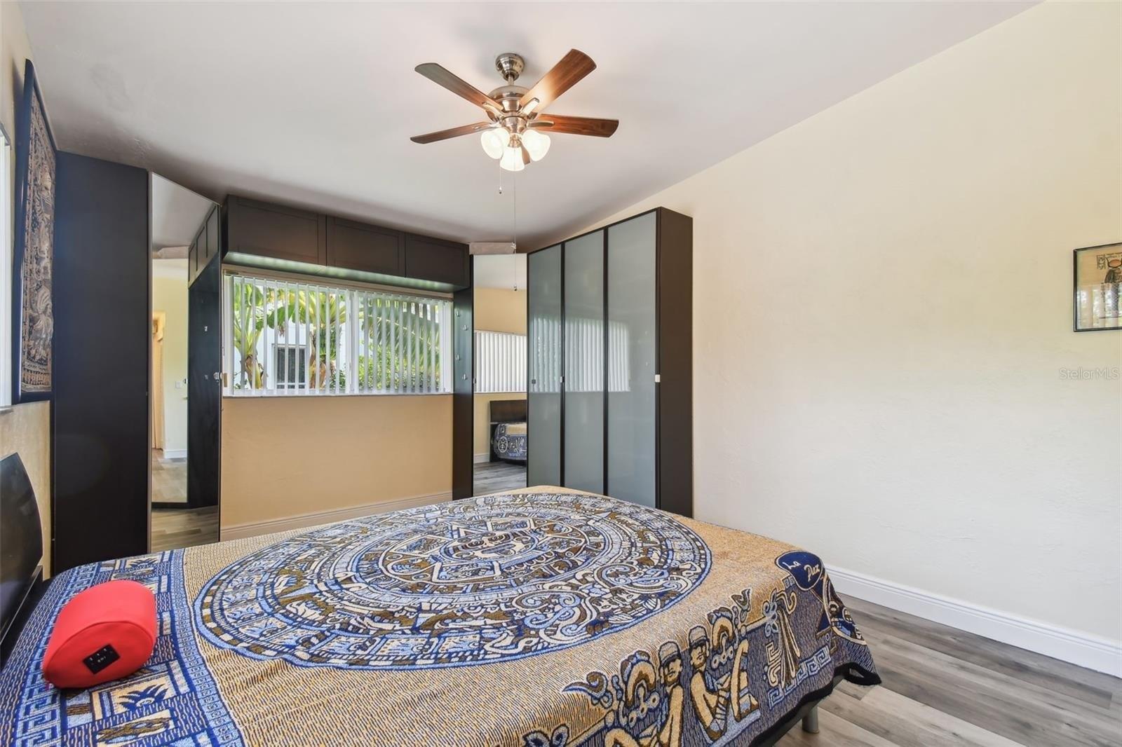 115th Ave, Treasure Island, FL 33706