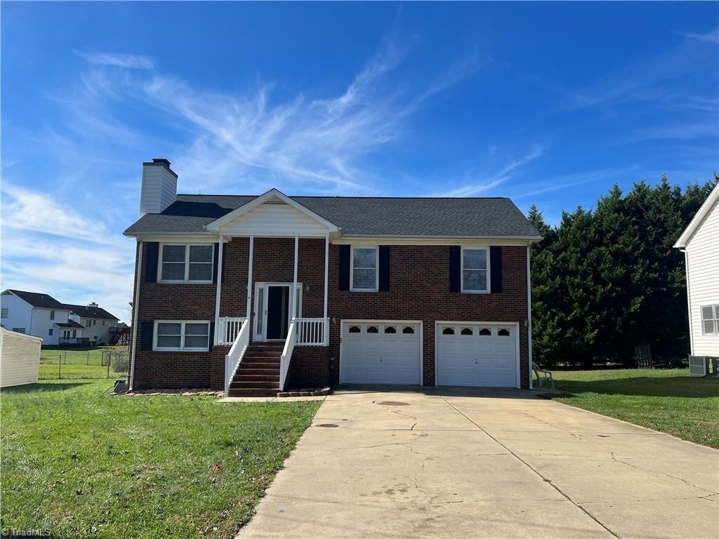 Riverdale Rd, Greensboro, NC 27406