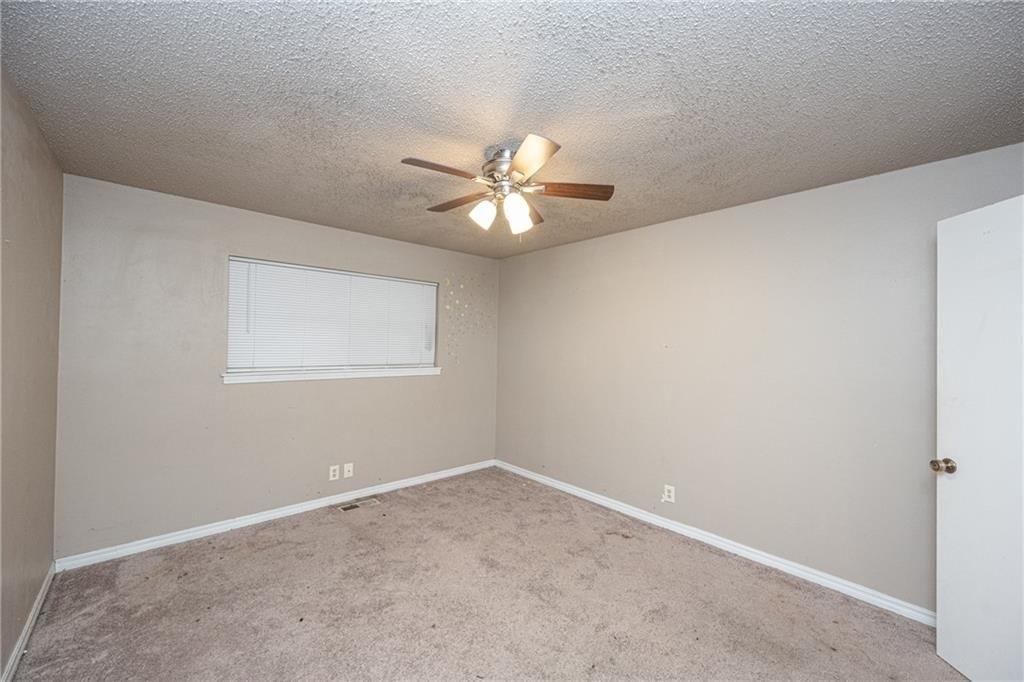S Promenade Blvd, Rogers, AR 72758