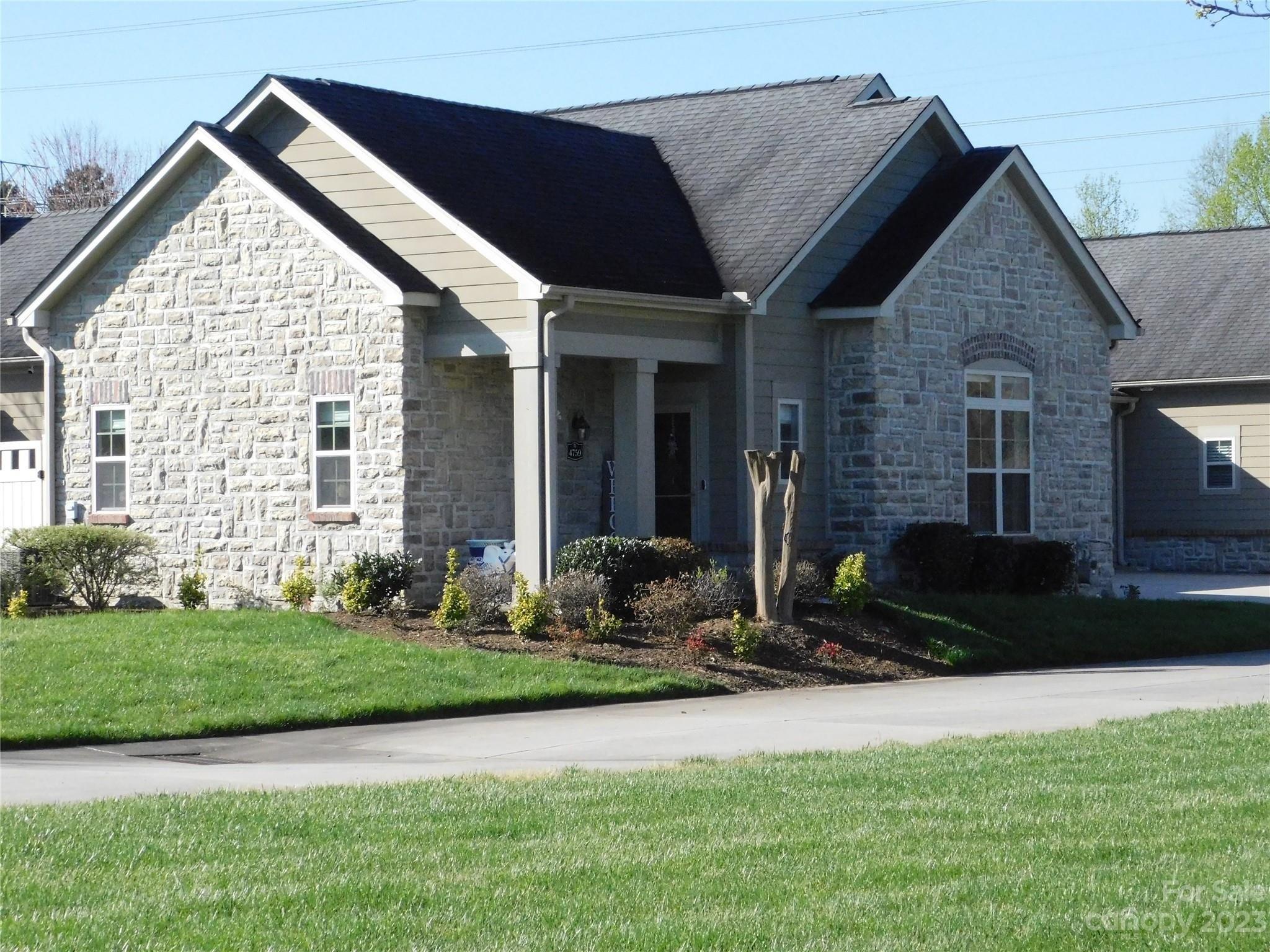 Polo Gate Blvd, Charlotte, NC 28216