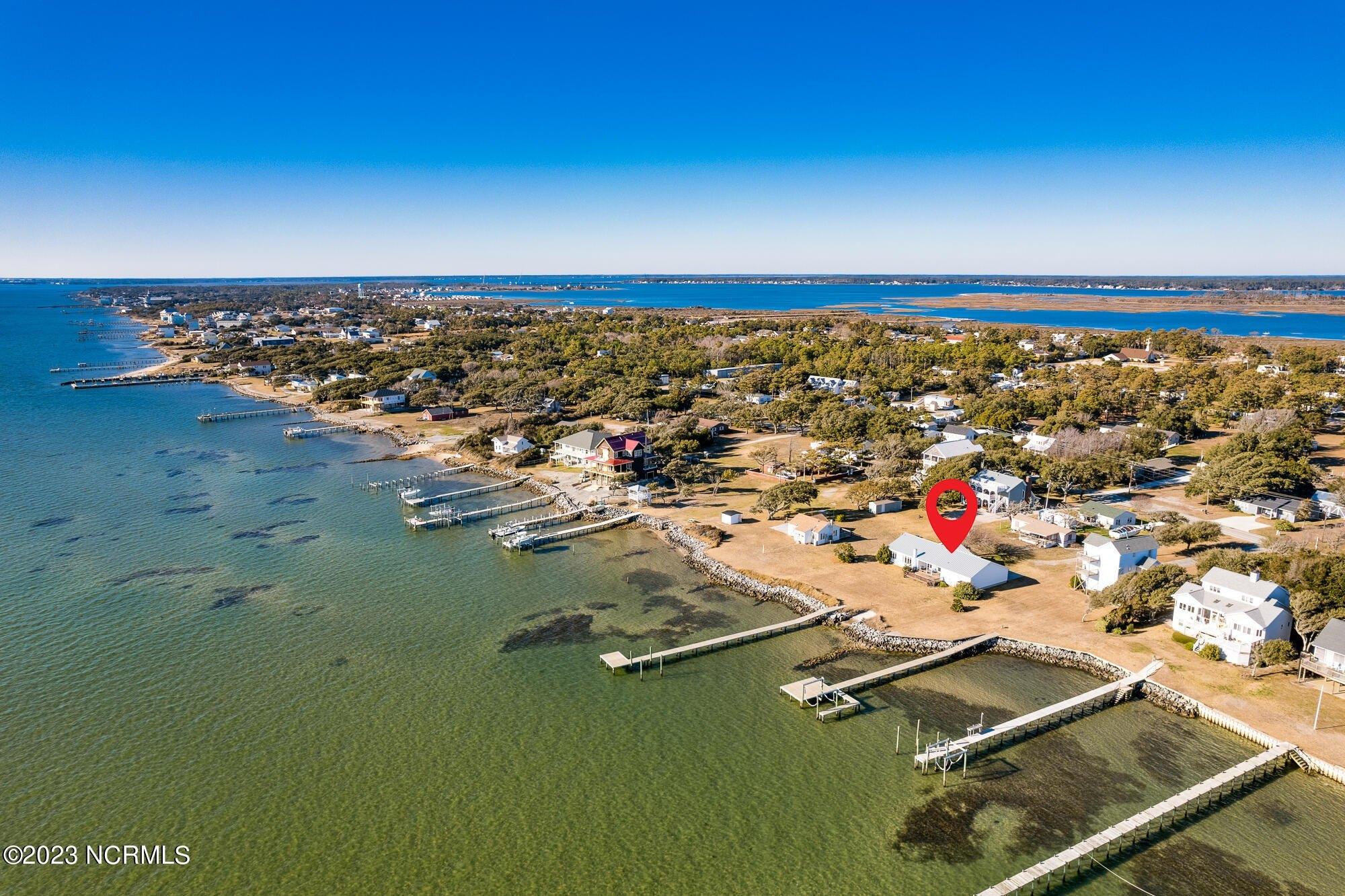 Island Rd, Harkers Island, NC 28531