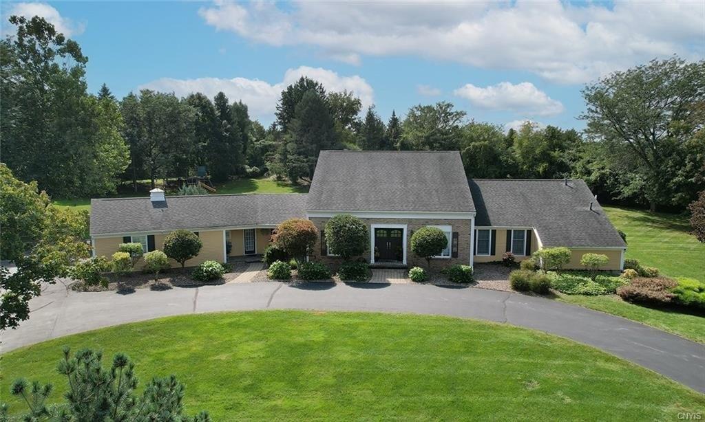 Colonial Dr, Fayetteville, NY 13066