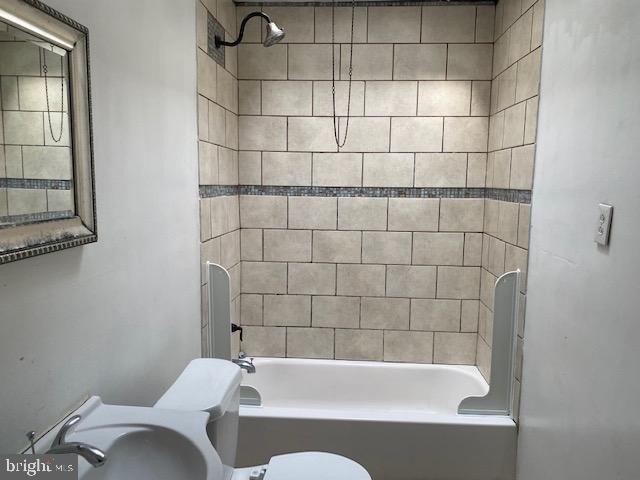 Miriam Rd, Philadelphia, PA 19124