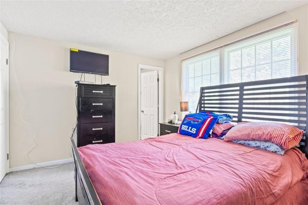 Constance Way W, Rochester, NY 14612