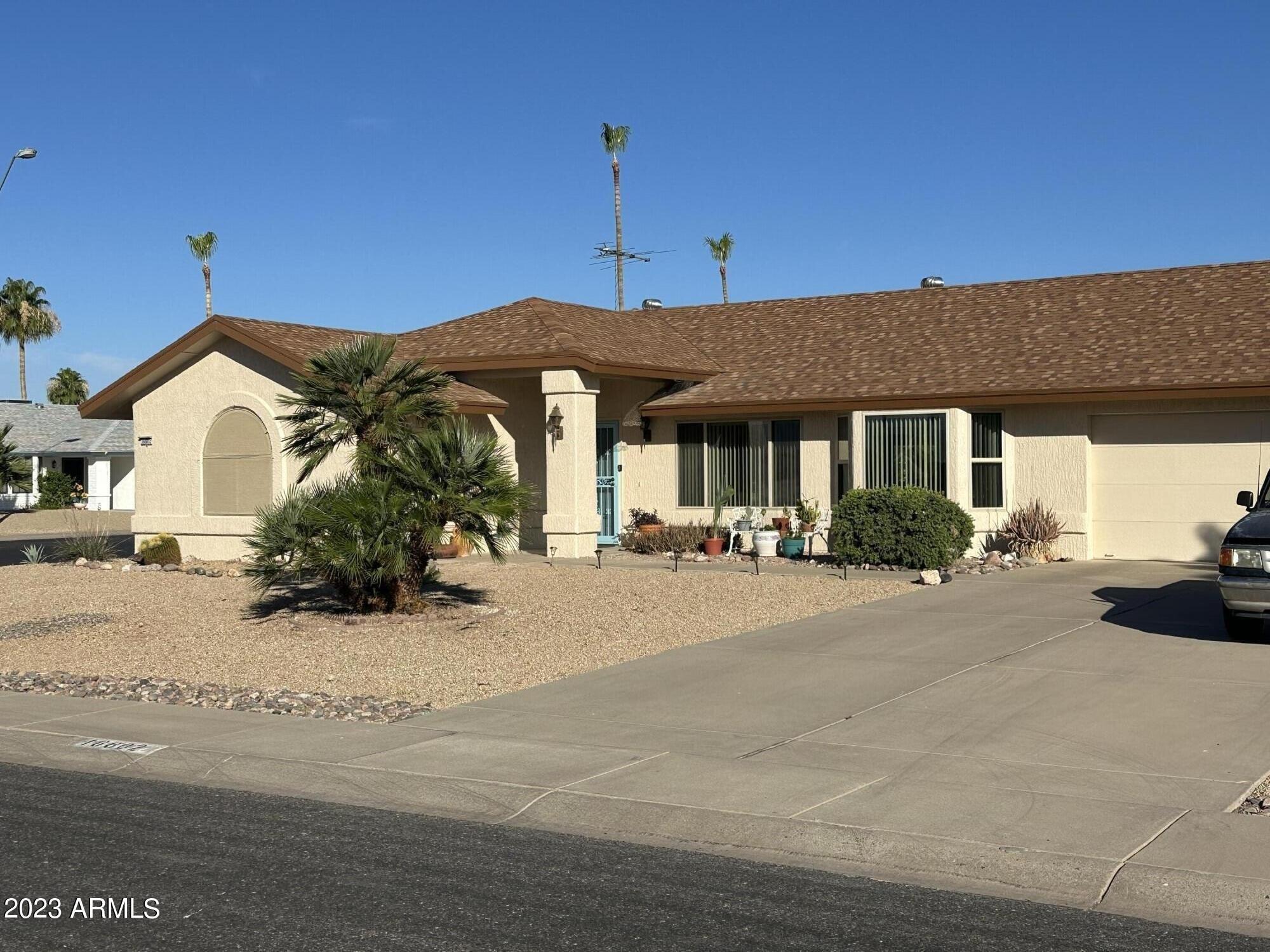 N Suncrest Ct, Sun City West, AZ 85375