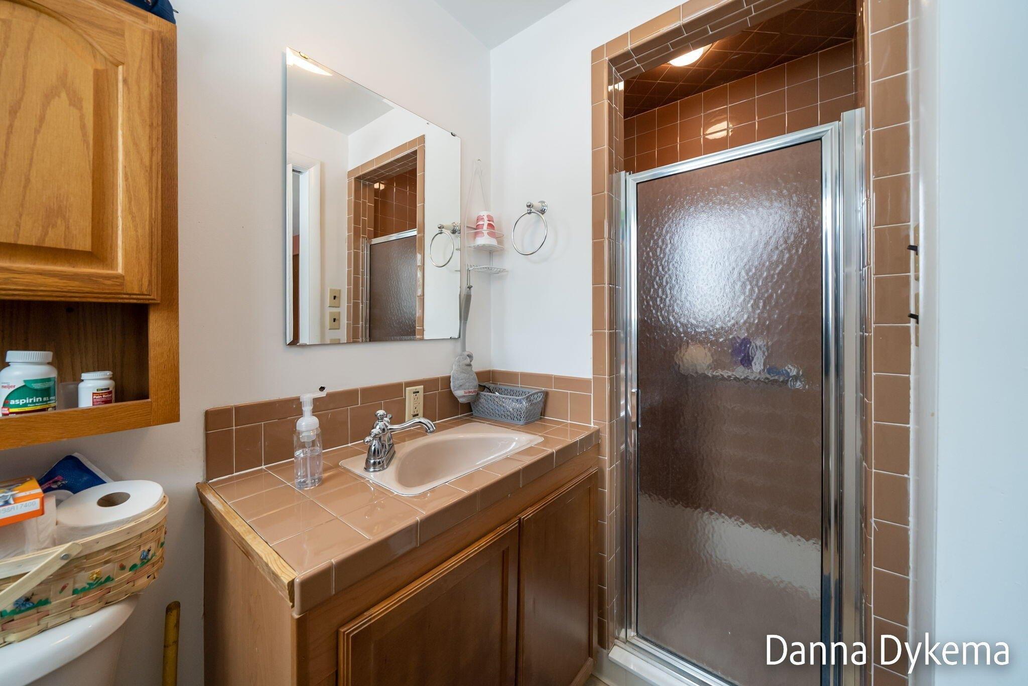 Atlanta Dr Ne, Rockford, MI 49341
