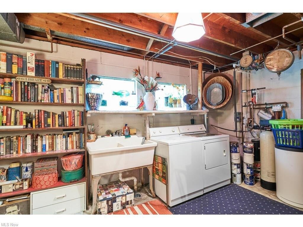 N Revere Rd, Akron, OH 44333