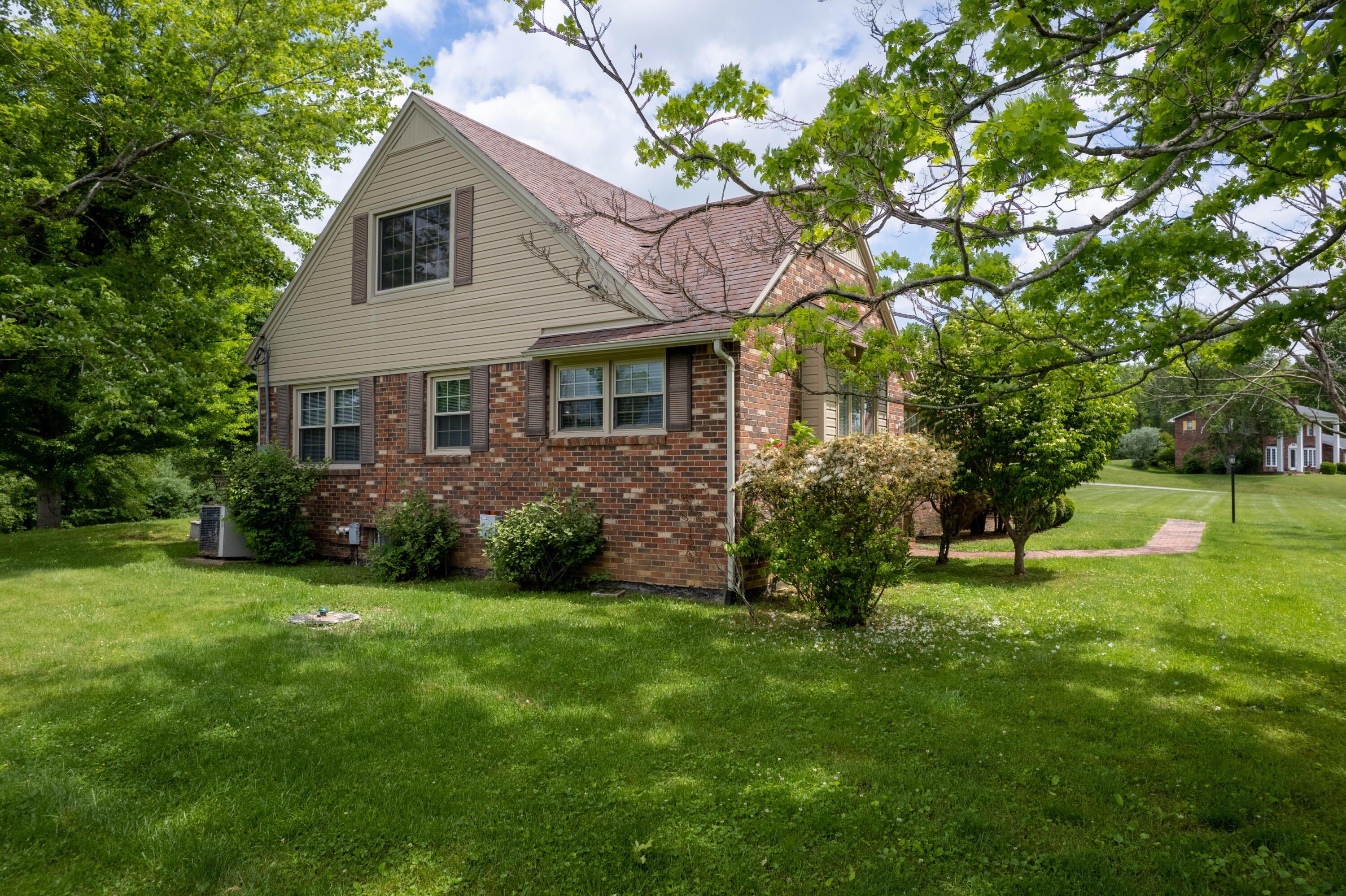Quails Run Ln, West Liberty, KY 41472