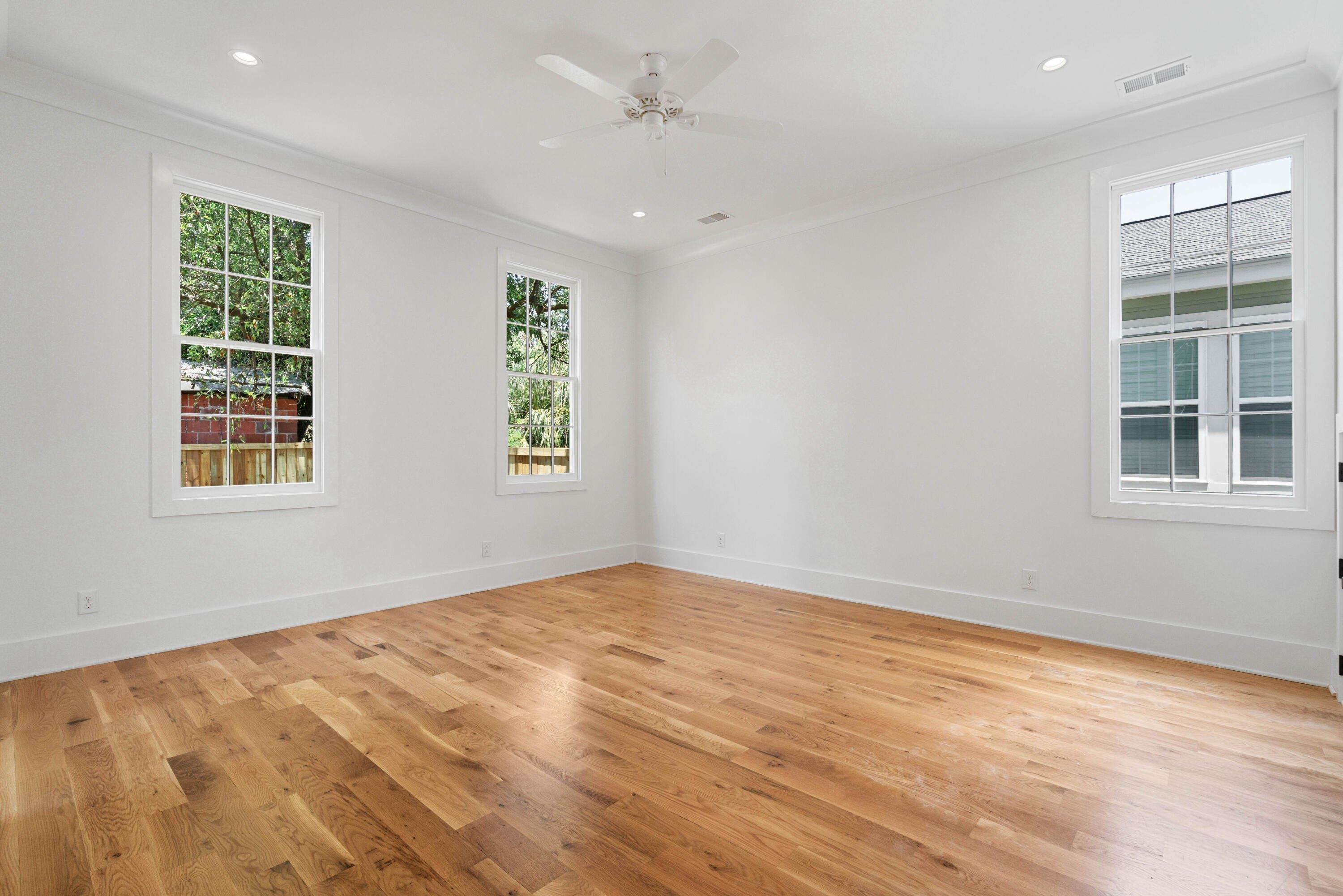 Lenox St, Charleston, SC 29403