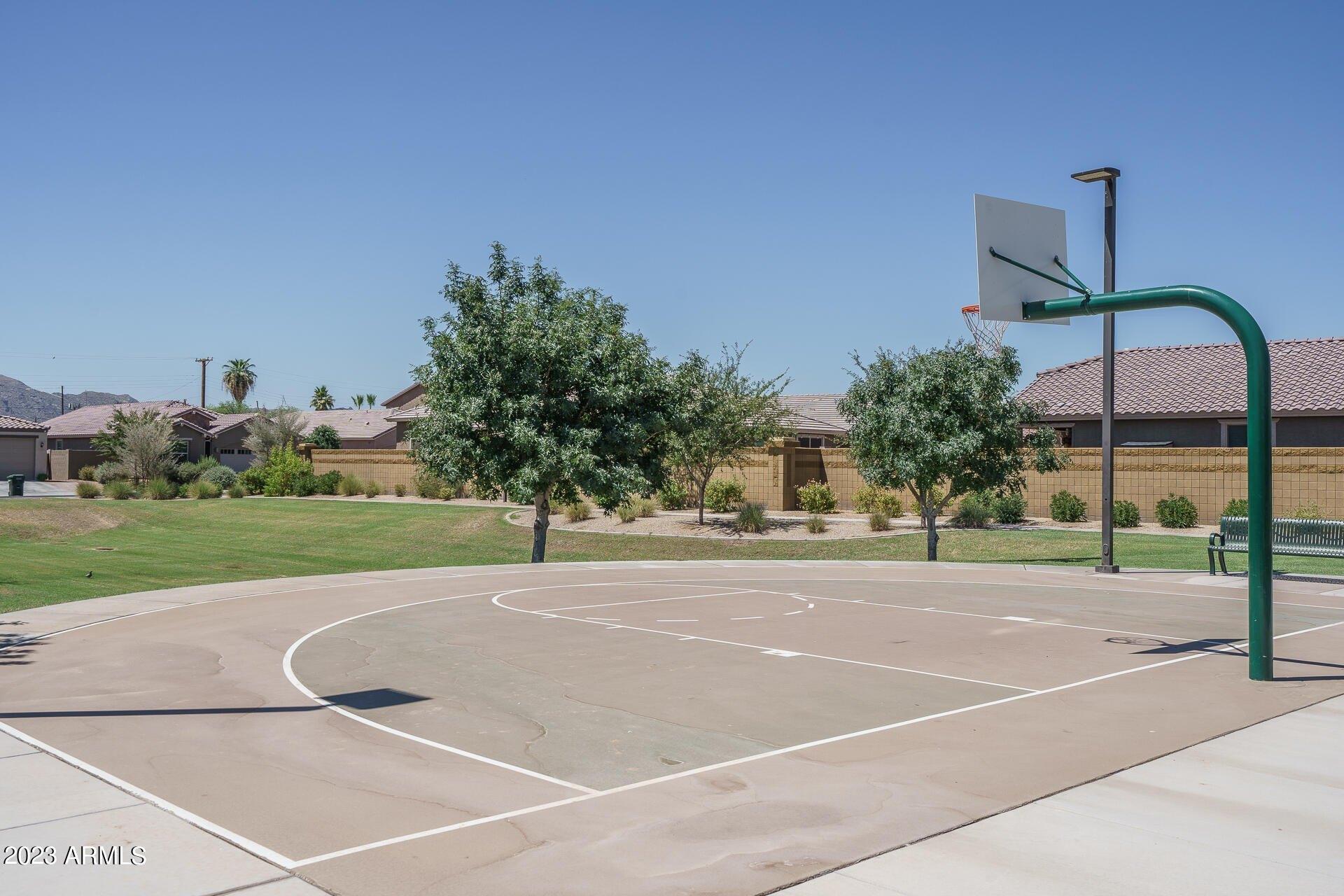 E Grove St, Phoenix, AZ 85040
