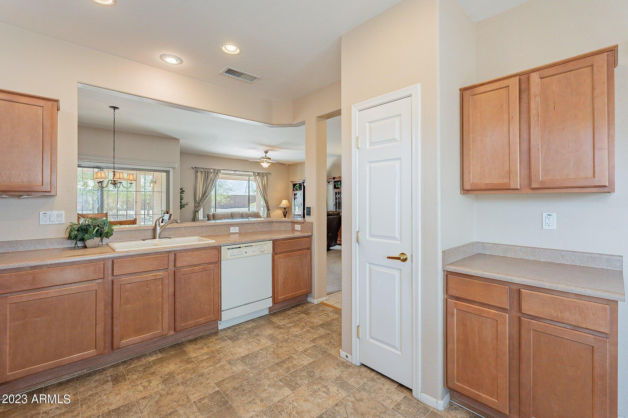 Crestwood Rd, Idlewylde, MD 21239