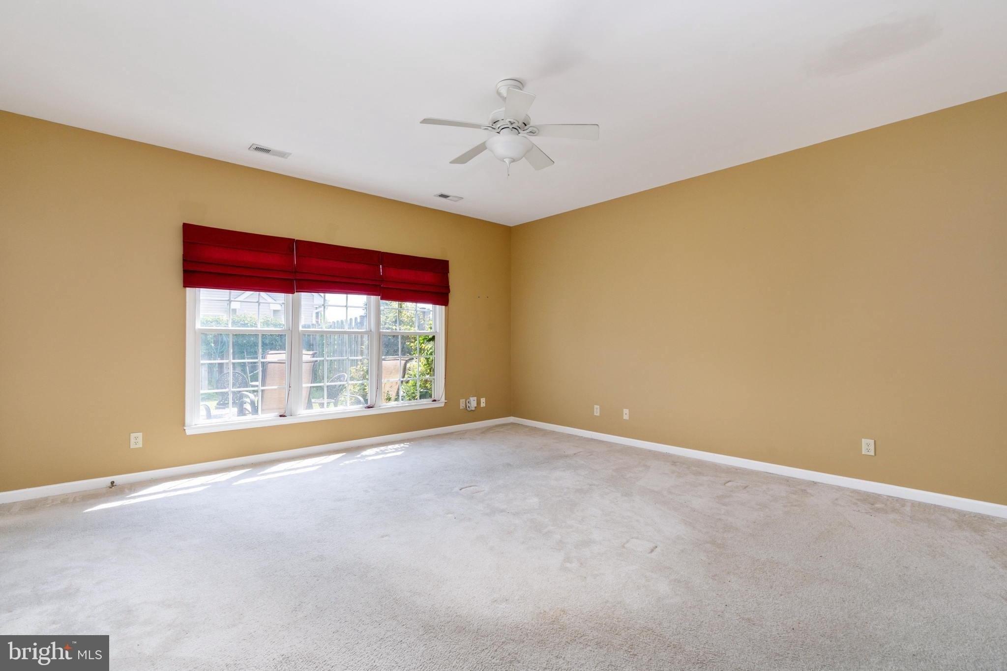Macon Dr, Fredericksburg, VA 22407