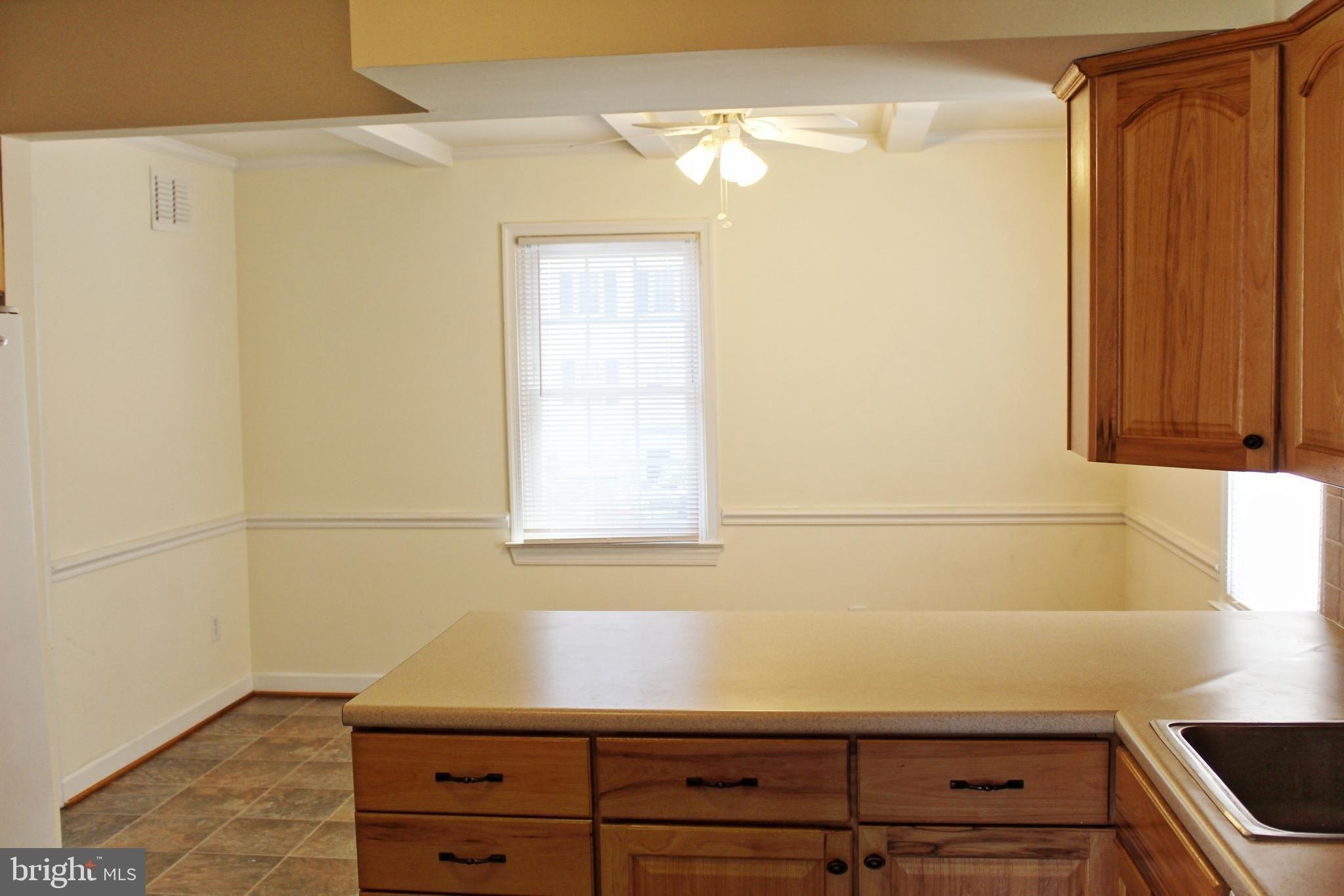 Golden Oak Ct, Centreville, VA 20121
