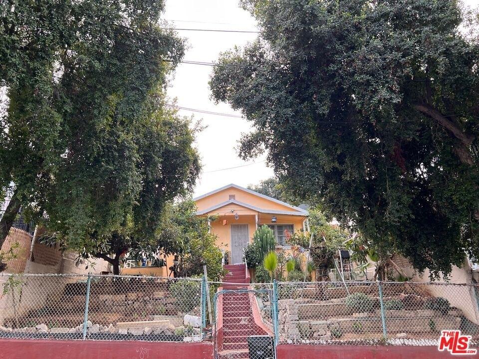 Camulos St, Los Angeles, CA 90023