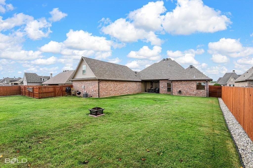 Donna Ln, Stonewall, LA 71078