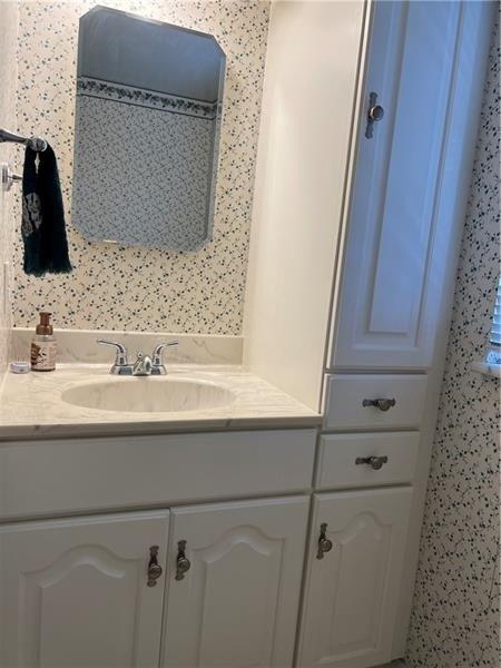Hill St, Finleyville, PA 15332