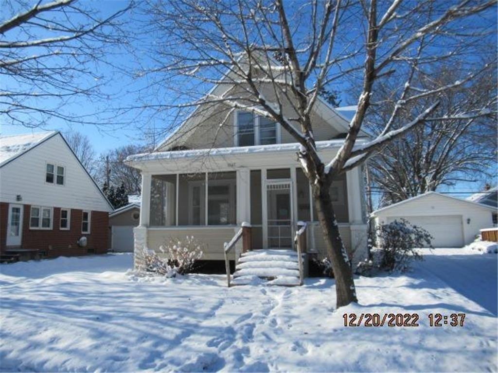 Como Pl, Saint Paul, MN 55103