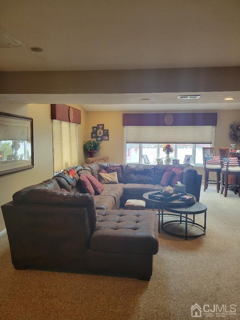 Romero Ct, Monroe Township, NJ 08831
