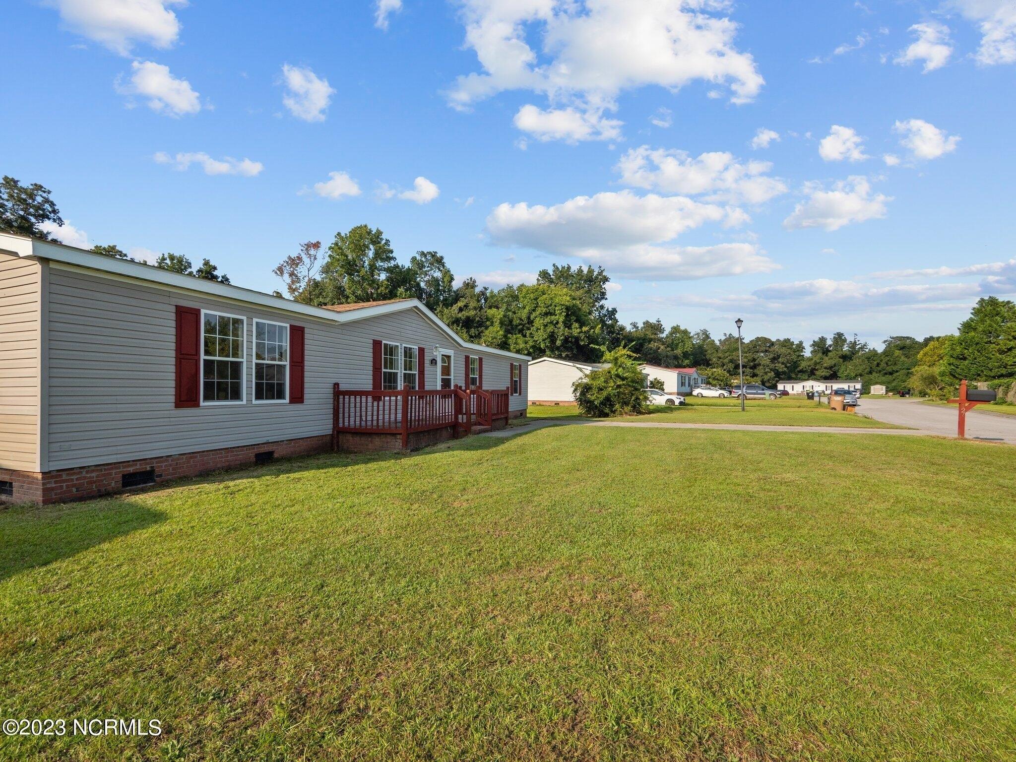 Magnolia Gardens Dr, Jacksonville, NC 28540