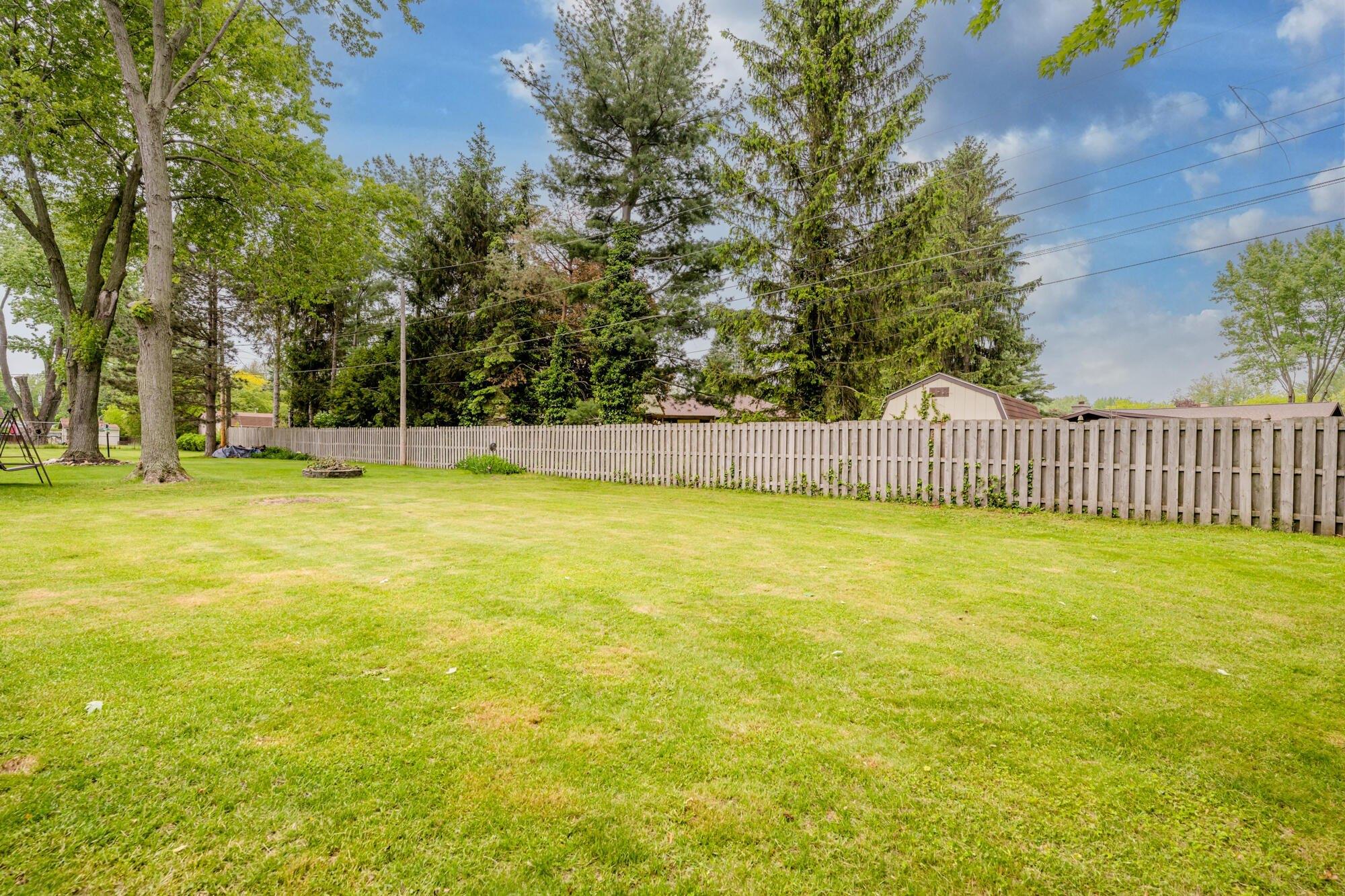 N Sierra Way, Stevensville, MI 49127