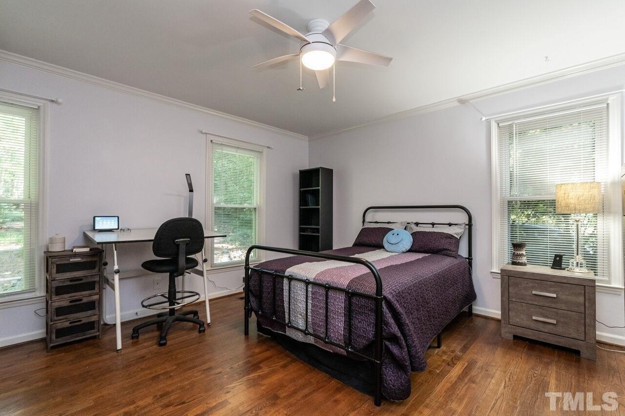 Flora Mcdonald Ln, Cary, NC 27511