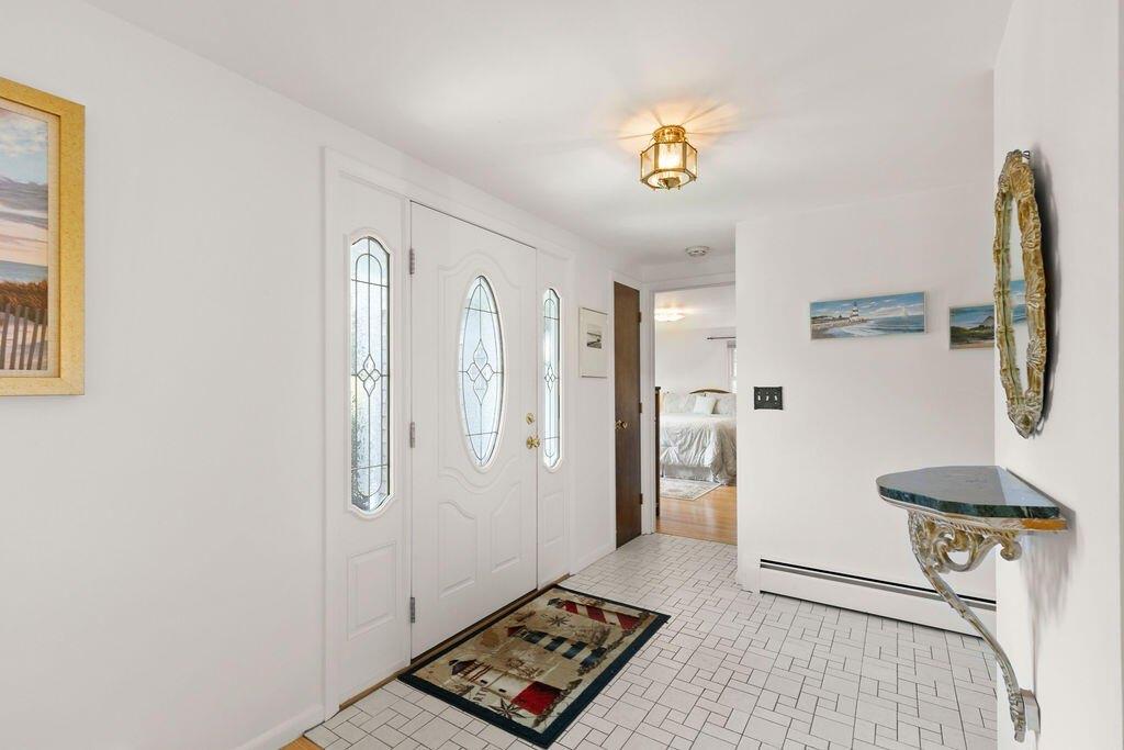 S Sea Ave, West Yarmouth, MA 02673