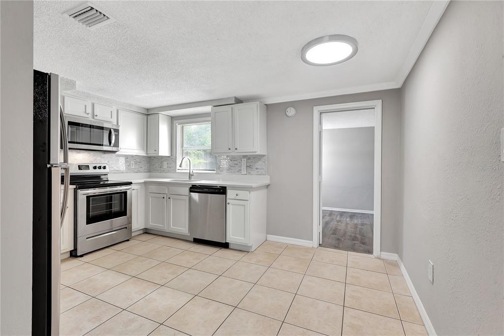 Kennedy Dr, New Port Richey, FL 34652